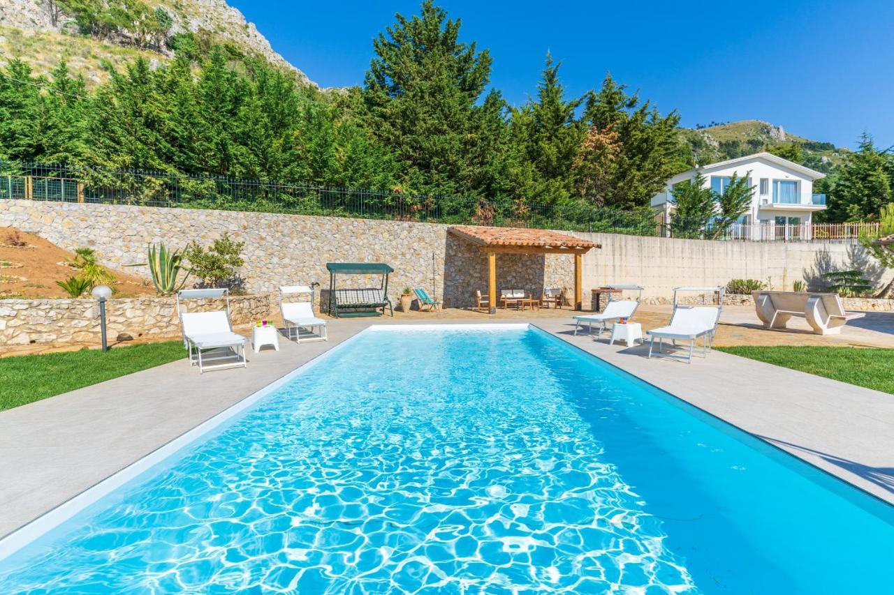 Villa Romitello Con Piscina Total Relax 보르게토 외부 사진